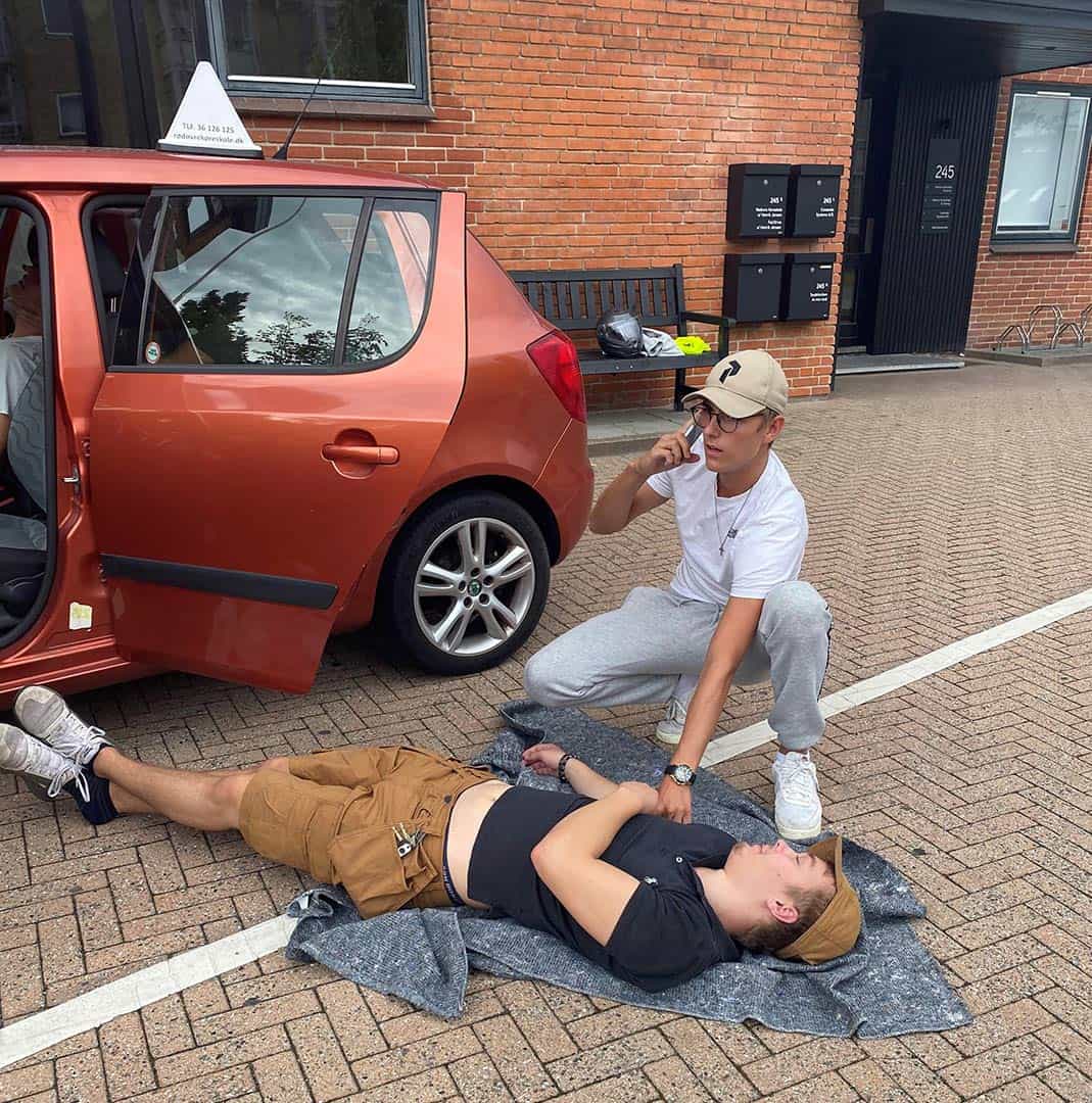 Alarmopkald test ved bil